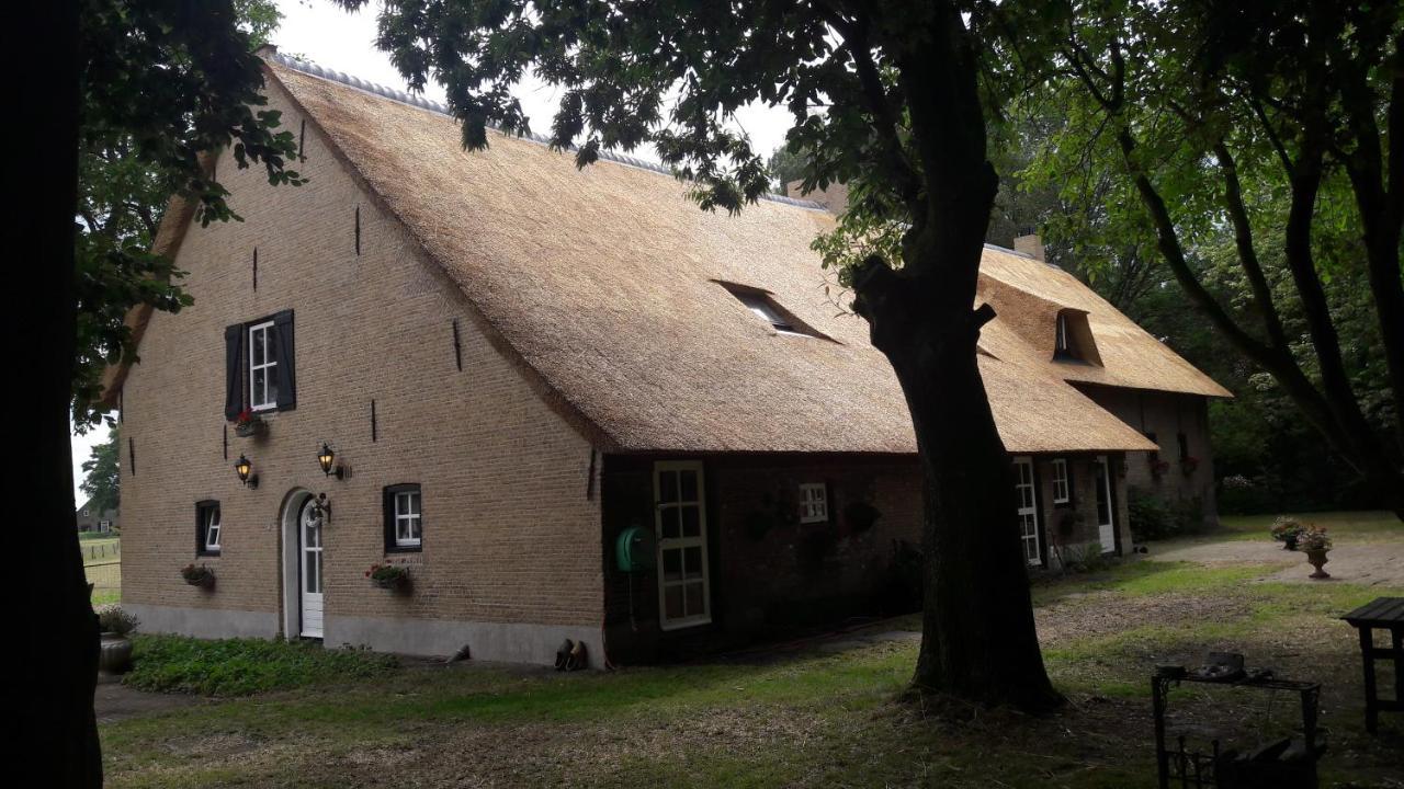 B&B Charming Farmhouse Prinsenbeek Exterior photo