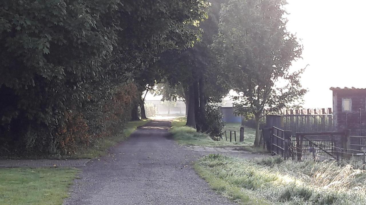 B&B Charming Farmhouse Prinsenbeek Exterior photo